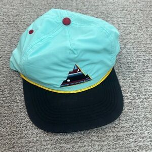 Retro mountain hat